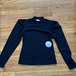 BRAND NEW, NEVER WORN ribbed long-sleeved shirt